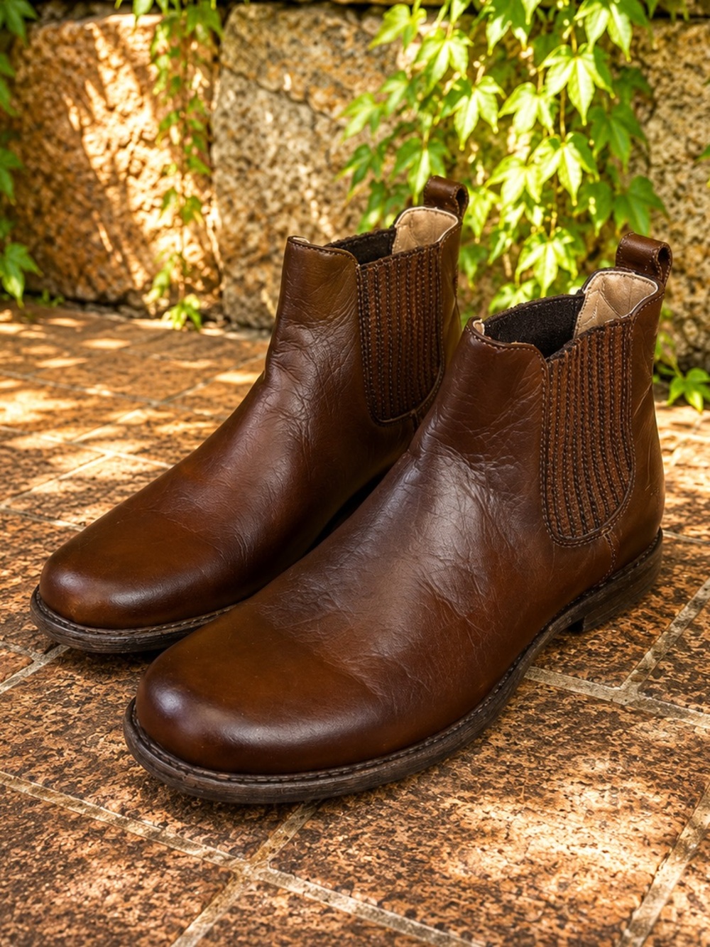 FRYE Classic Men's Brown Leather Phillips Heritage Chelsea Ankle Boots, 8D